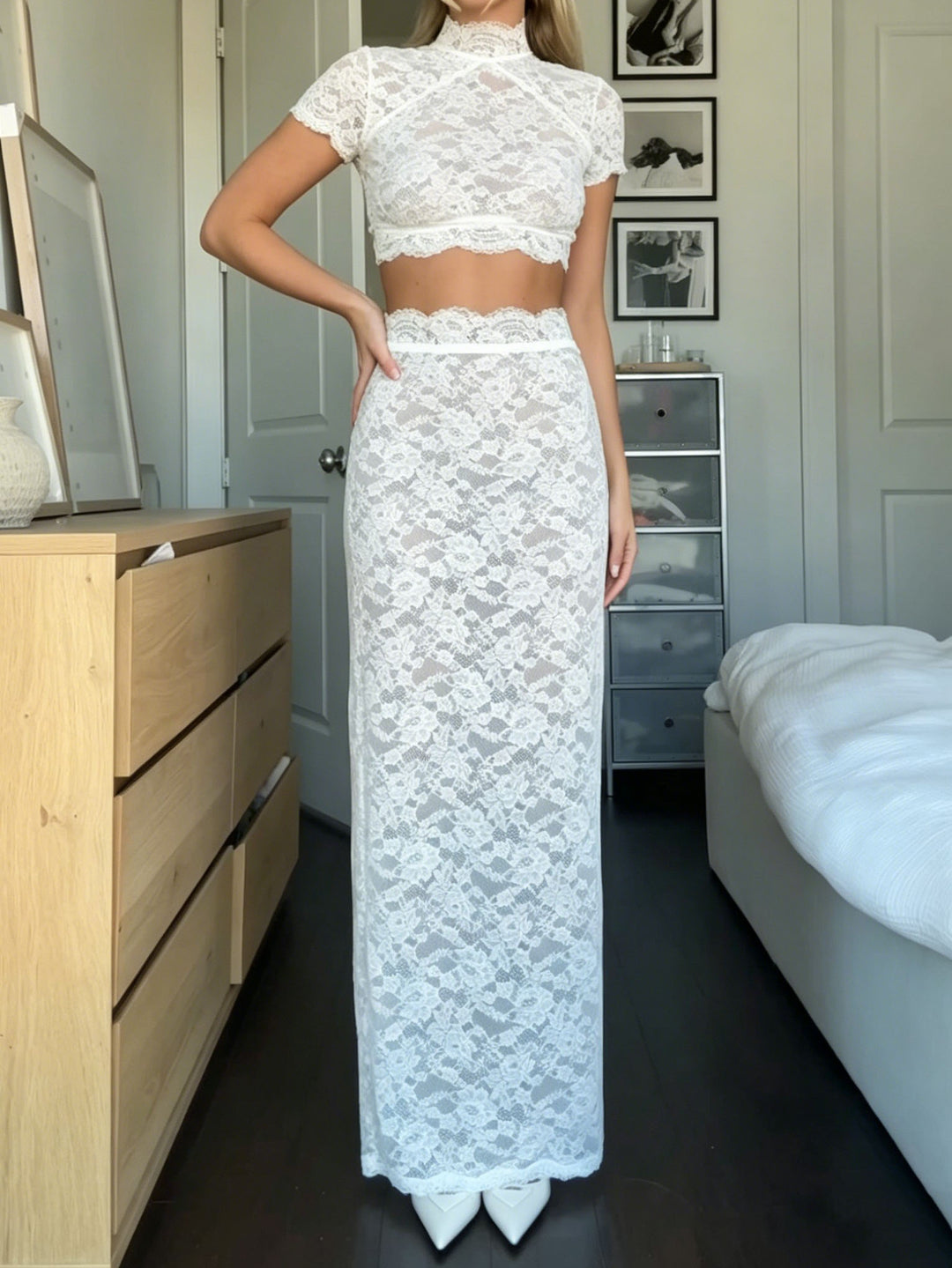 Set van kanten cropped top zonder rug en maxi rok