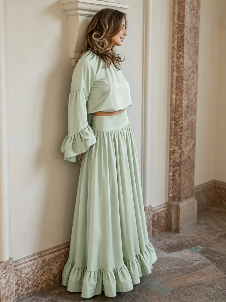 Set na May Mint Satin at Palamuti sa Dulo