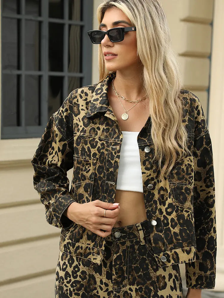 Conjunto de Casaco de Denim com Estampa de Leopardo