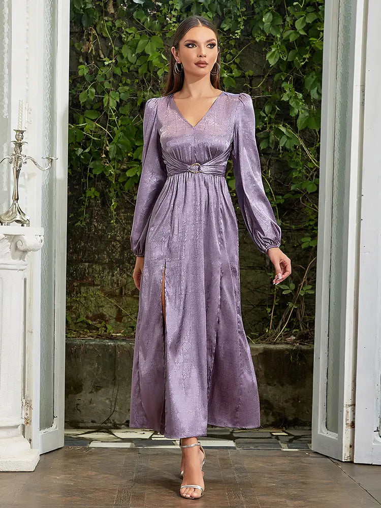 Vestido elegante con escote en V