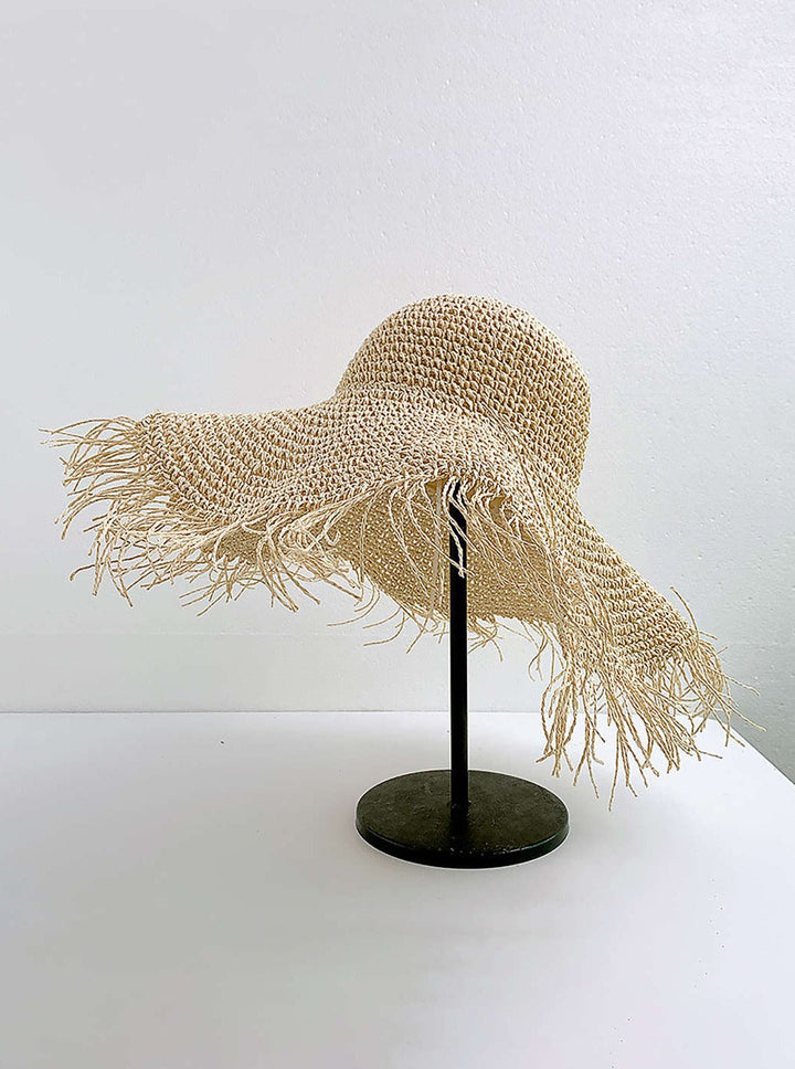 Sombrero de pescador de paja tejida