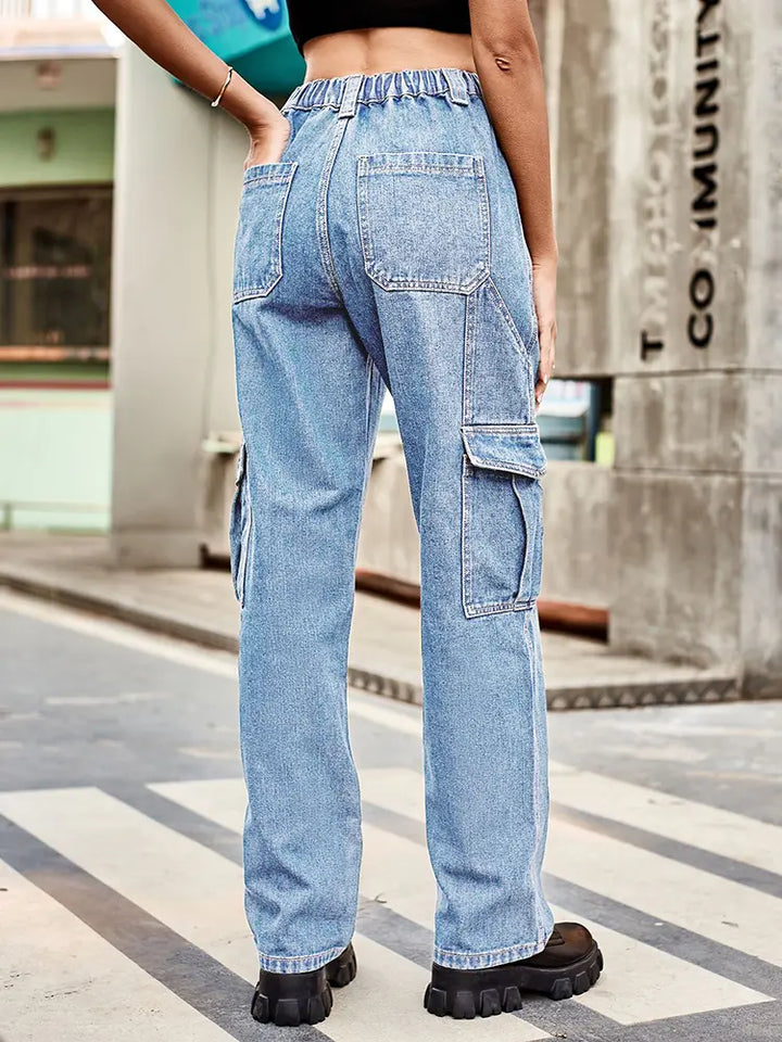 Pantaloni in denim a vestibilità ampia con tasche laterali