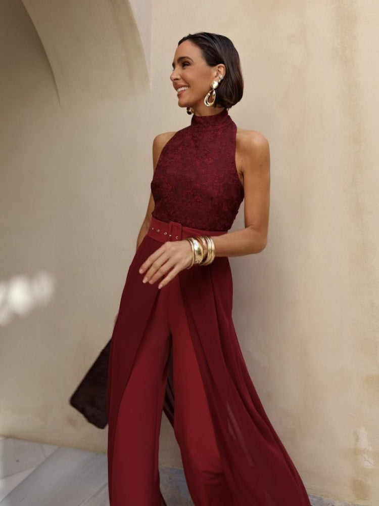 Tuta a gamba larga in pizzo bordeaux con set