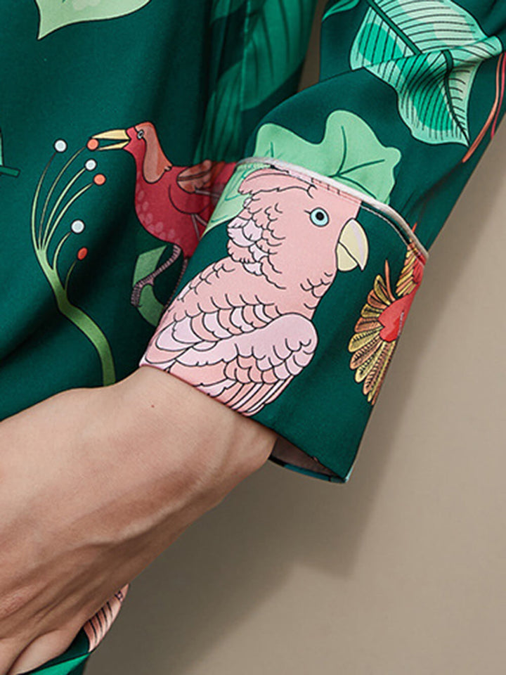 Yeşil Papağan Desenli İpek Pijama Takımı