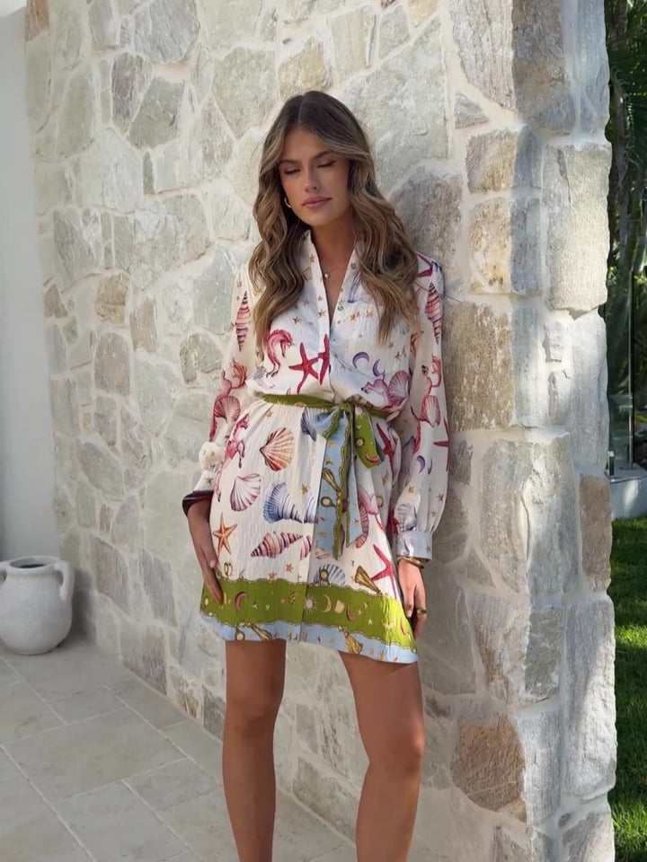 Mini šaty Bodycon bez zad