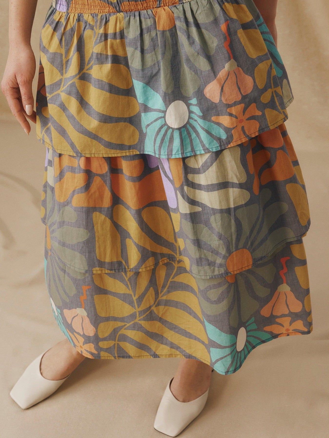 Damit na Midi na may Multicolor na Disenyong Botanikal