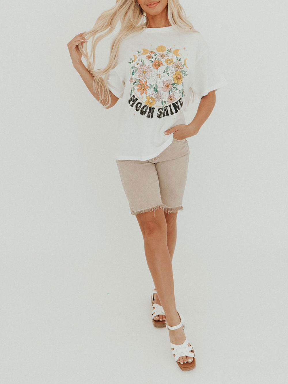 Camiseta con estampado floral y brillo de luna
