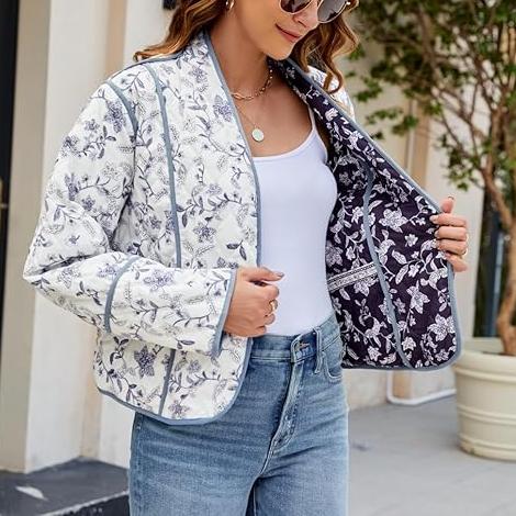 Chaqueta reversible con estampado de flores étnicas