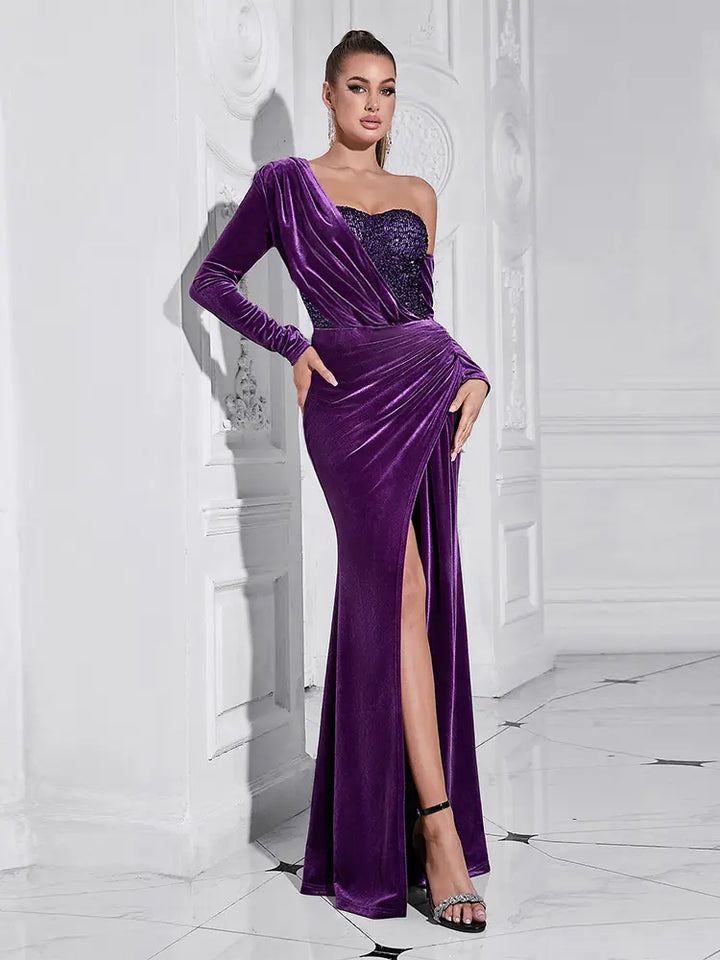 Robe longue à fente haute en sequins violets