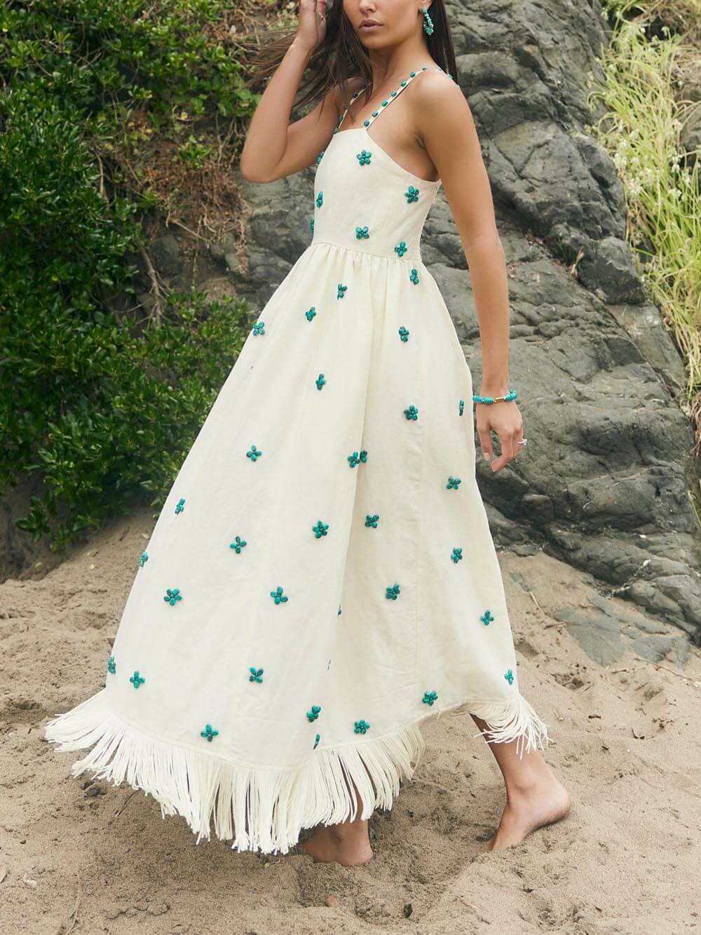 Vestido maxi floral com costura de franjas exclusivo e moderno