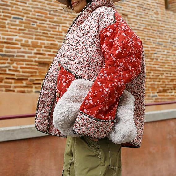 Giacca trapuntata in stile etnico con stampa floreale a contrasto di colore