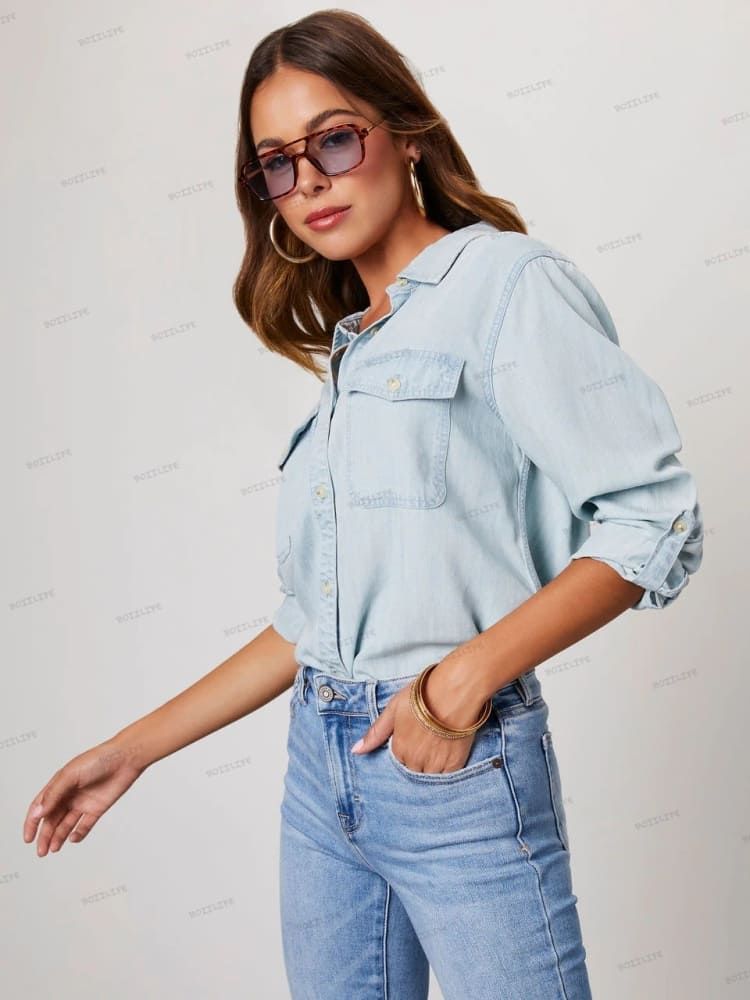 Camisa de Denim com Mangas Roll-Tab e Botão