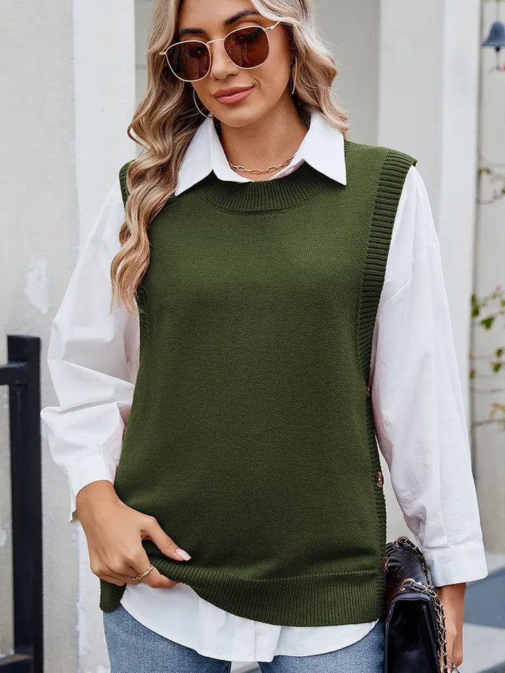 Maglione a maglia con bottoni e spacco, versatile e casual