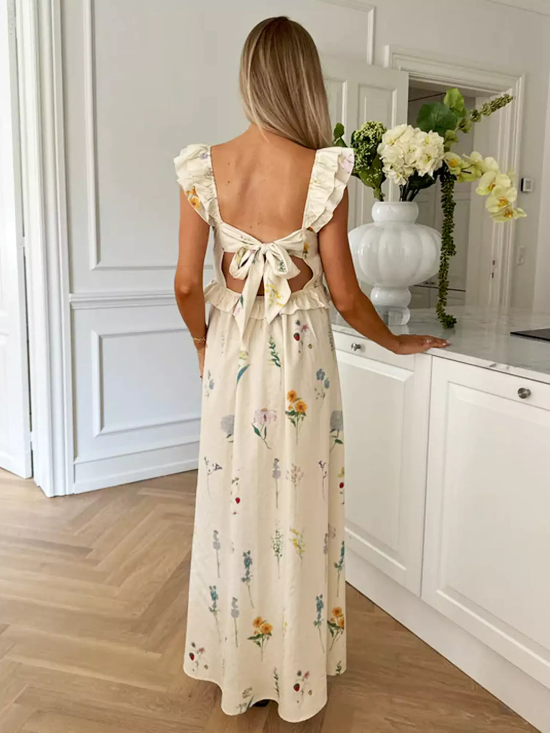 Ivory Floral Elegance Maxi Dress