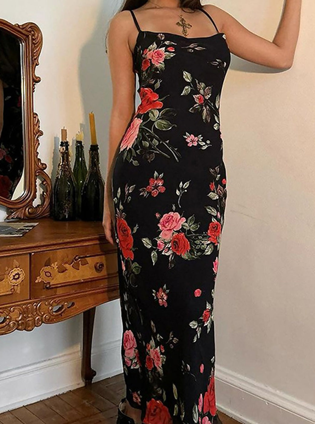 Çiçek Desenli Fileli Spagetti Askılı Maxi Elbise