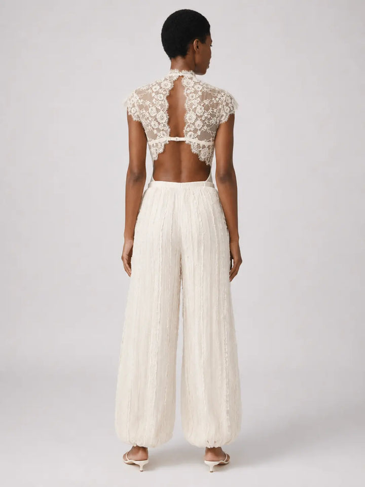 Ensemble body romantique et pantalon ballon