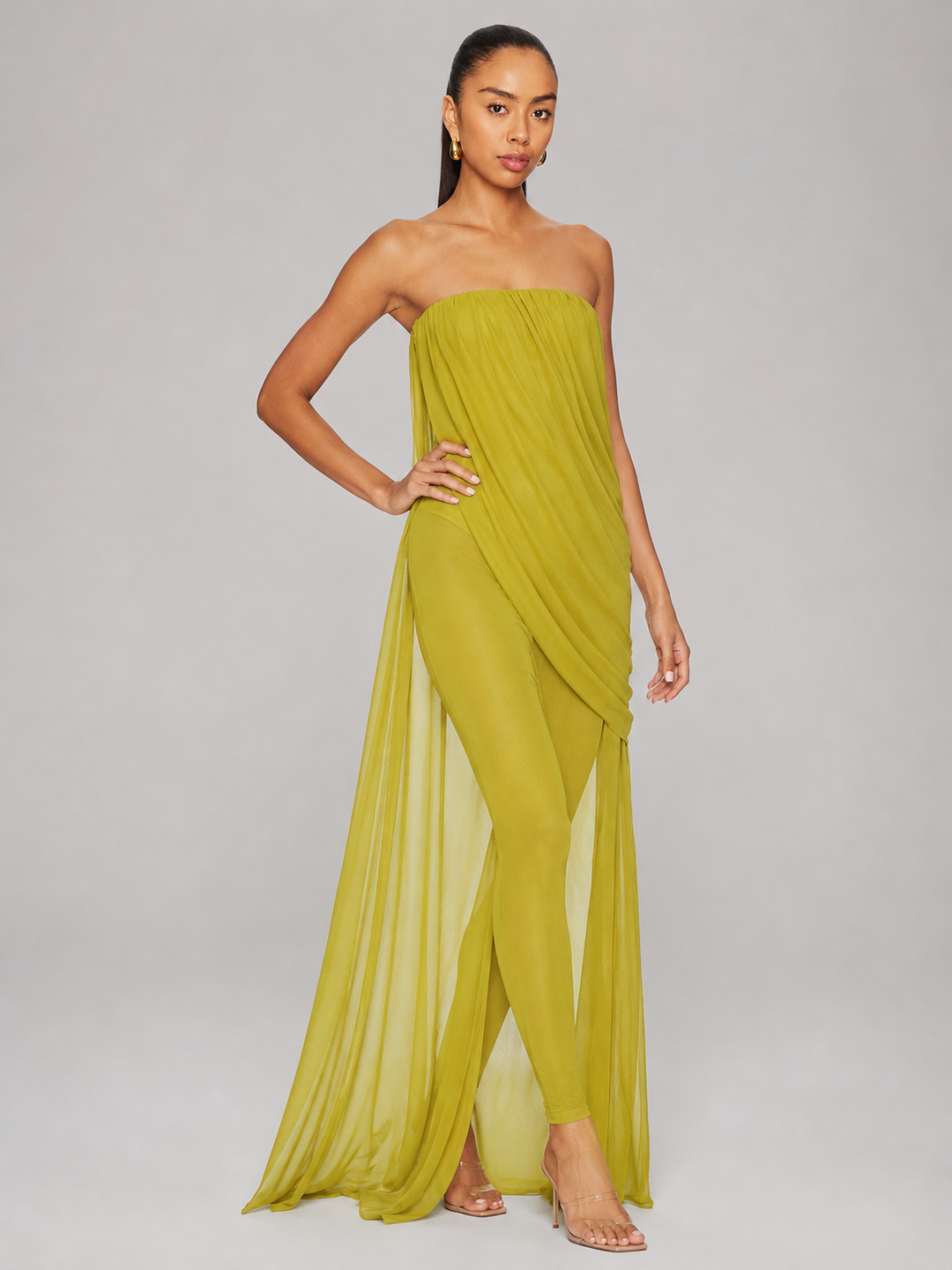 Vestido transparente sin tirantes drapeado