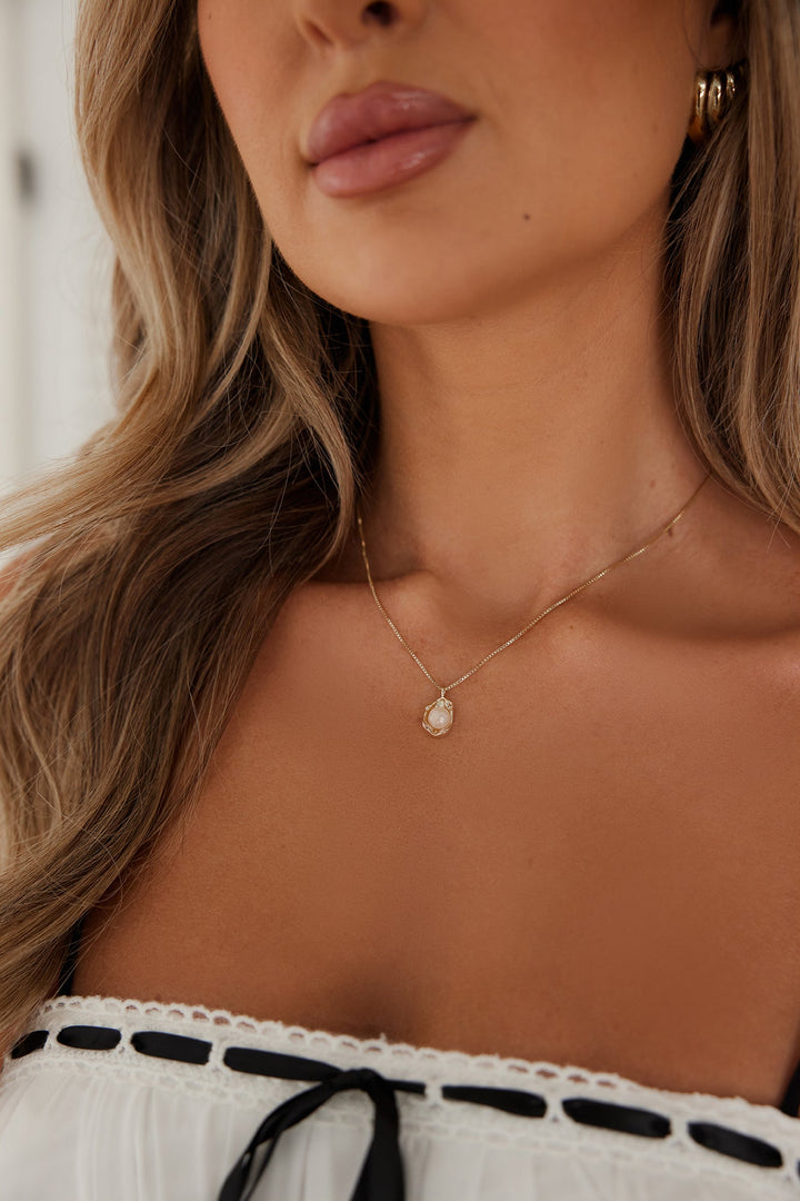 14k Gold Plated Besties With Pearls Necklace Gold