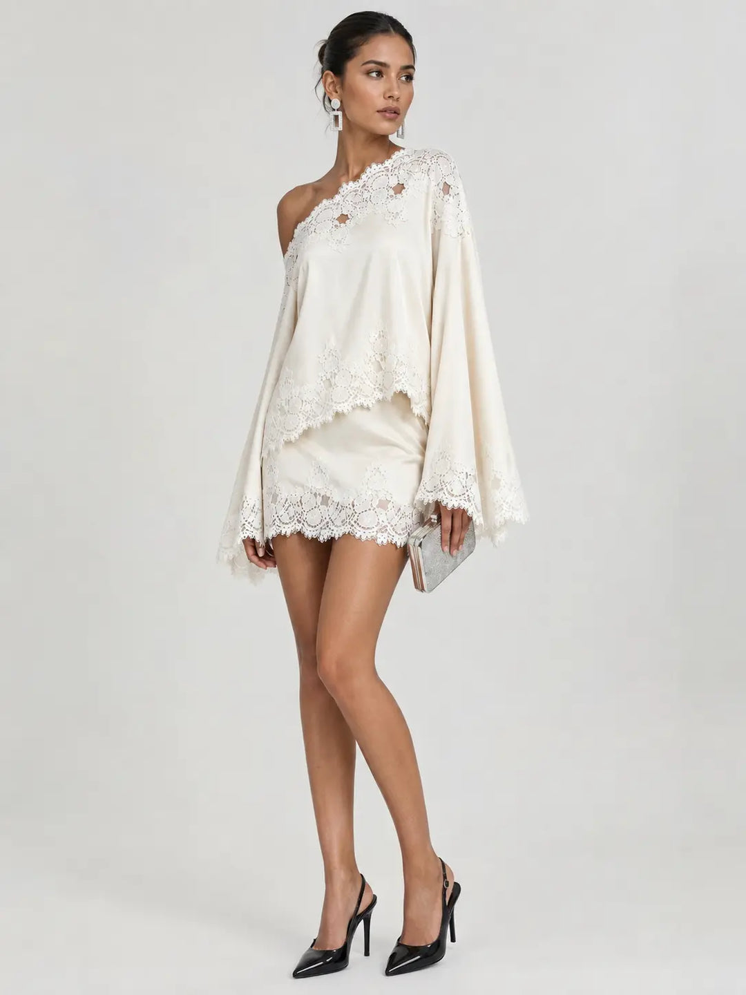 Asimetrikong Lace Mini Set