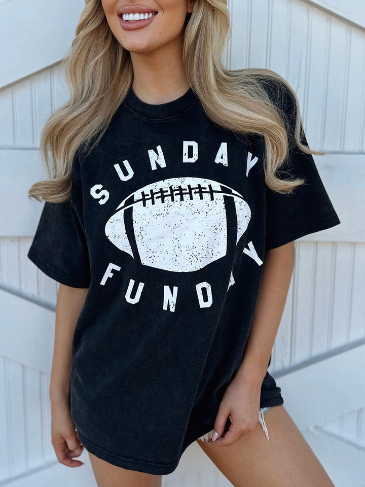 Camiseta con gráfico "Sunday Funday" con lavado mineral