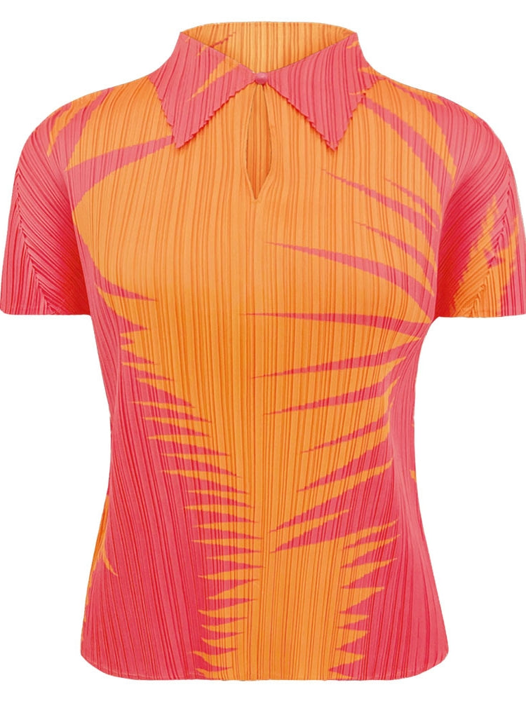 Conjunto de duas peças com top de lapela plissado e saia