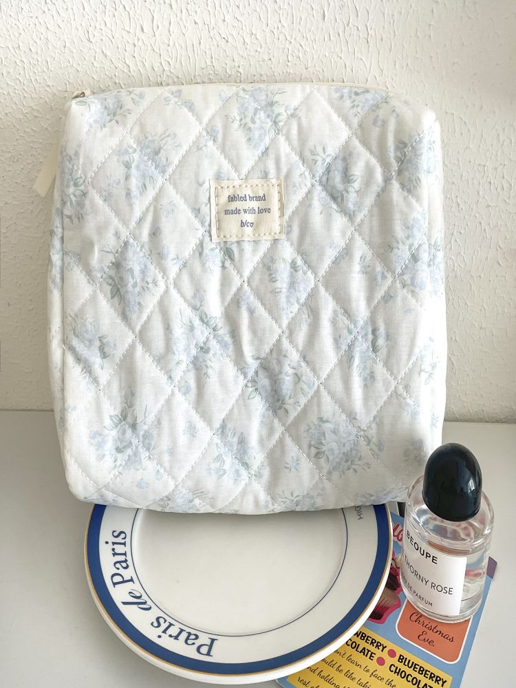Neceser de maquillaje floral azul marino