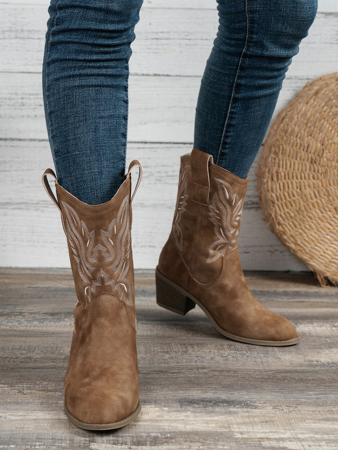 Vintage Western Cowboy Embroidered High-Heeled Knight Ankle Boots