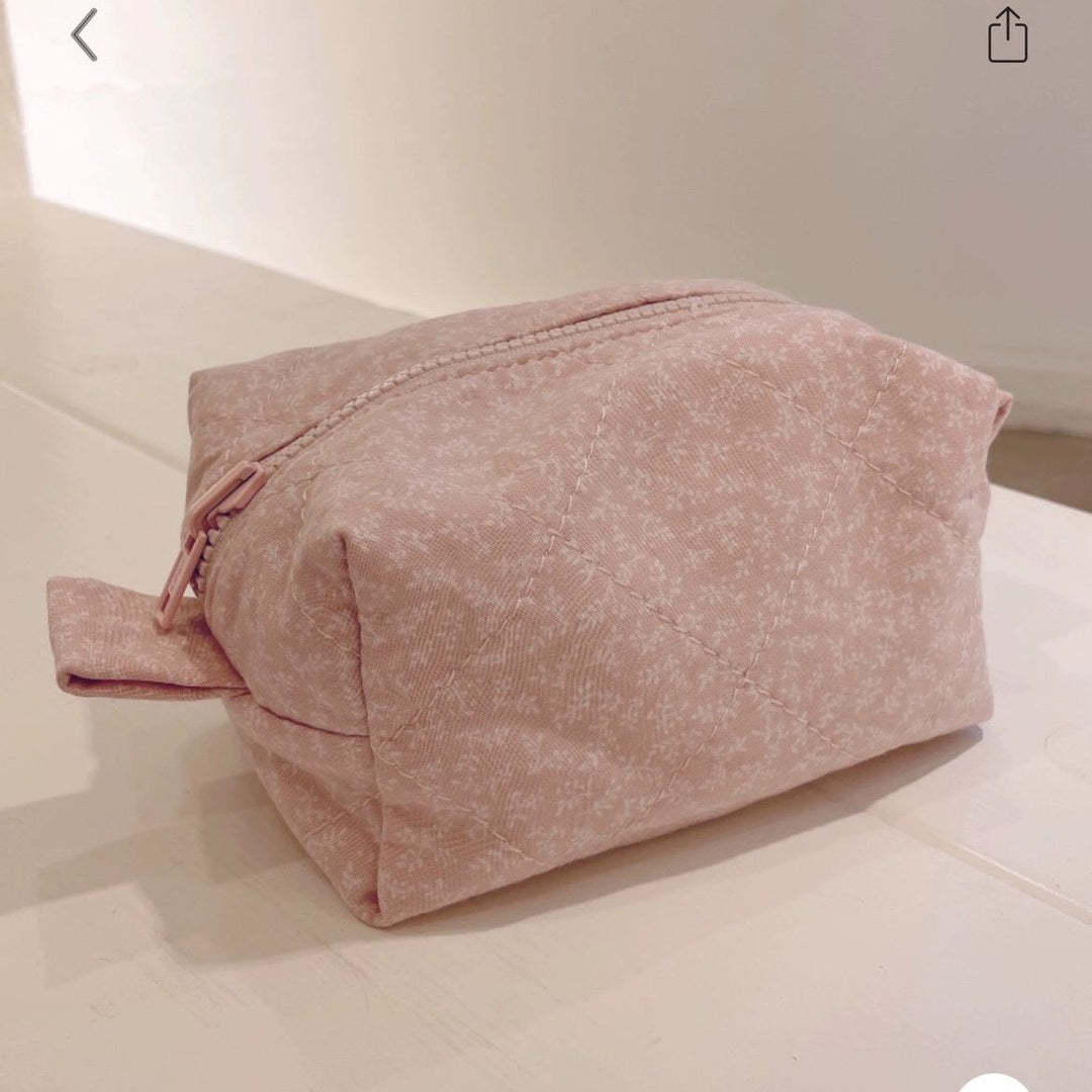 Pochette de toilette florale rose