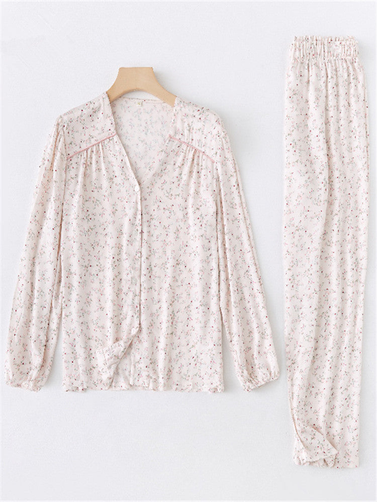 مجموعة ملابس نوم من الساتان الزهري الصغير