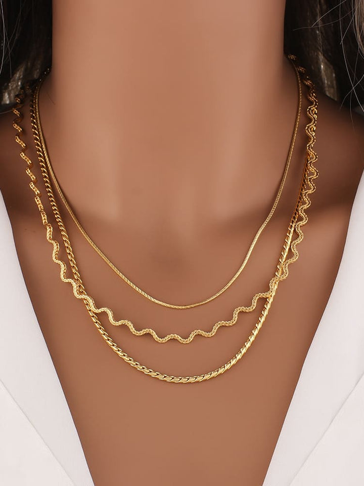 Naka-texture na Wave Chain Necklace