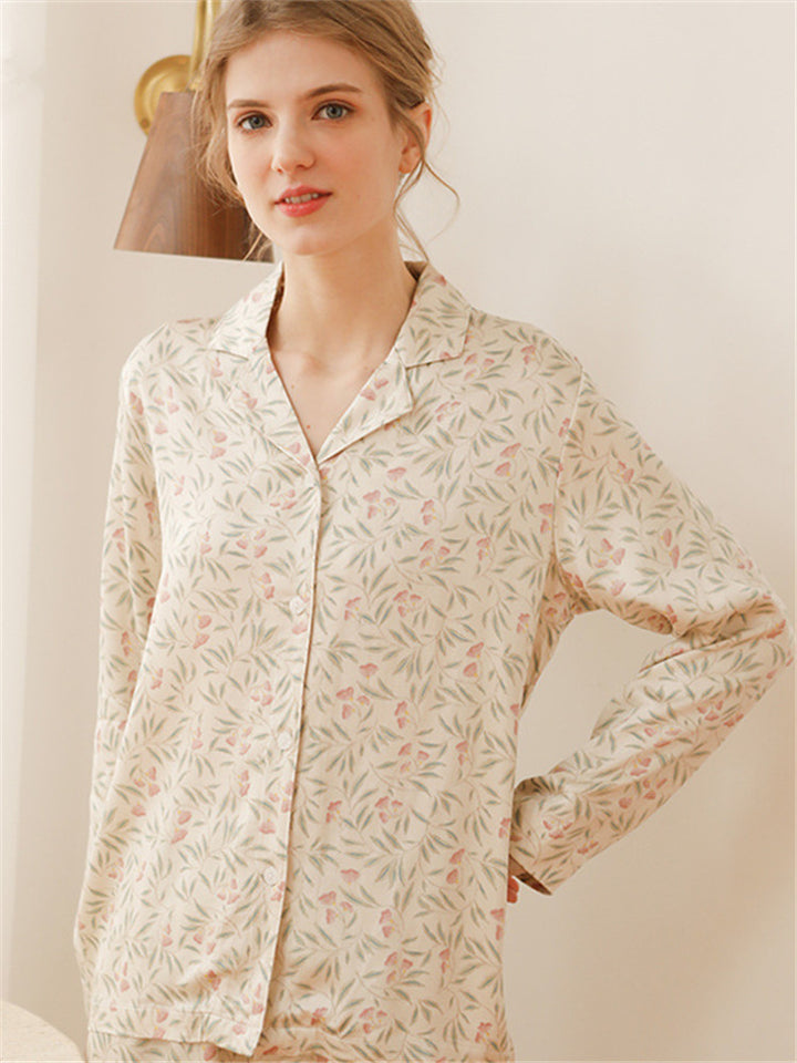 Conjunto de pijama con cuello con muescas y estampado floral