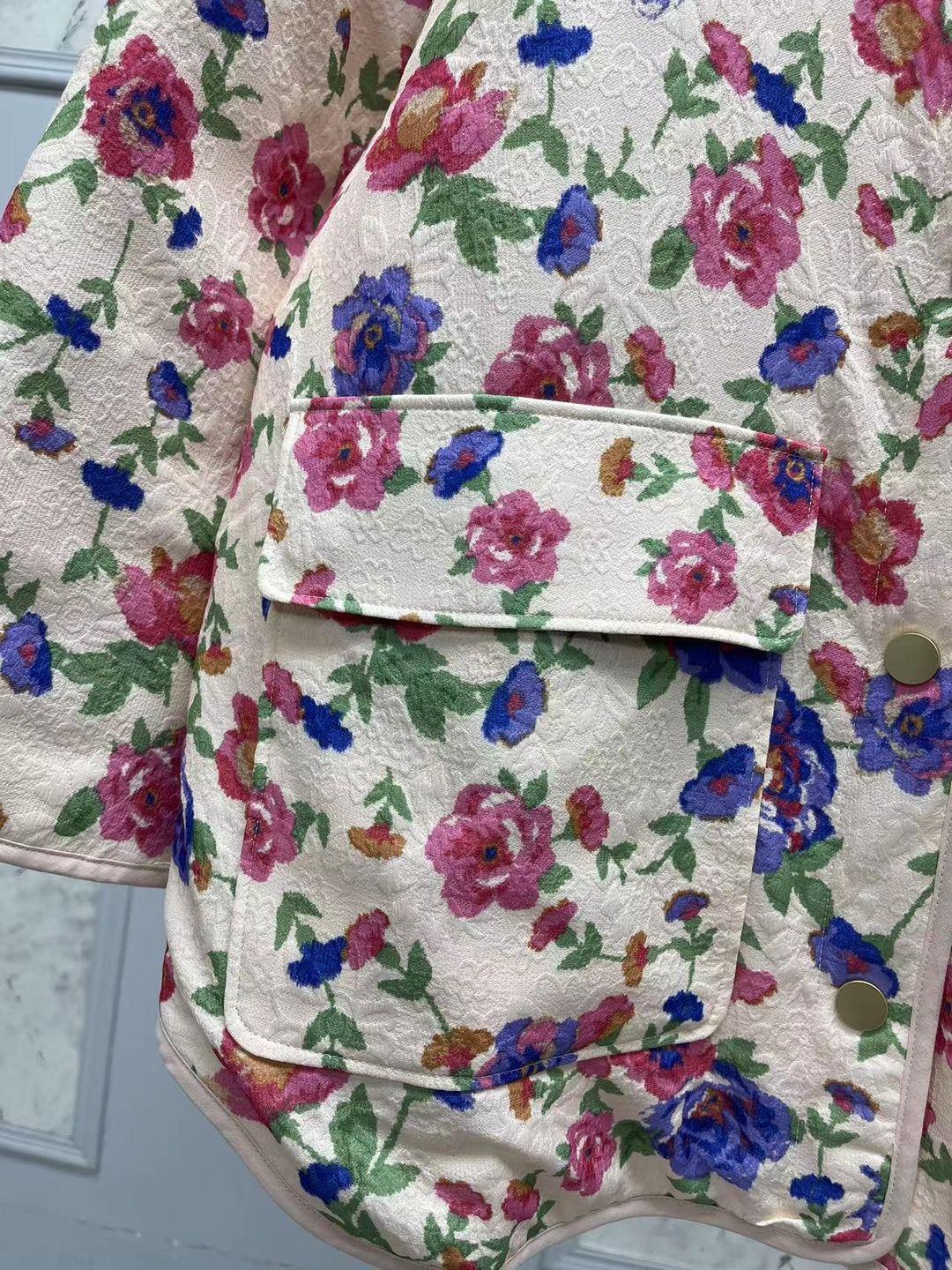 Veste en coton à imprimé floral et poches en relief