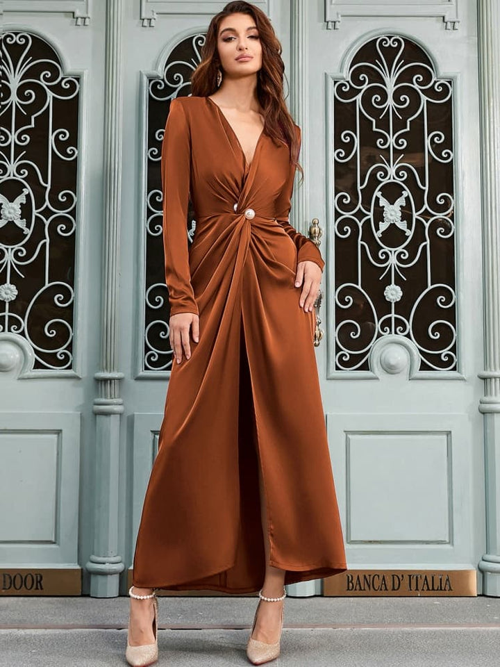 Robe boutonnée fendue à col en V