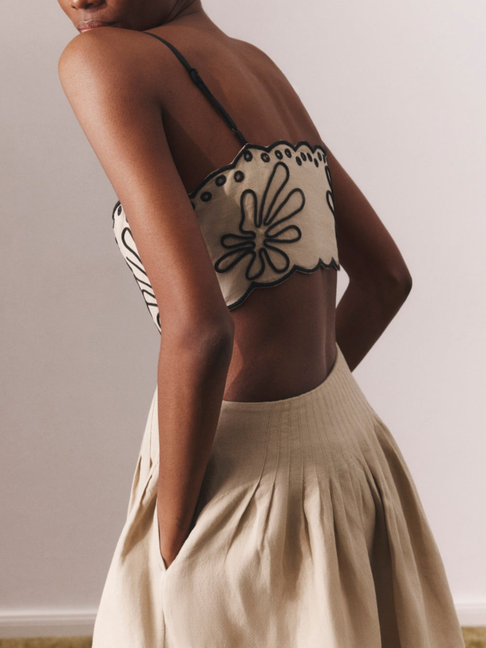 Midi-jurk met zomerprint en riem