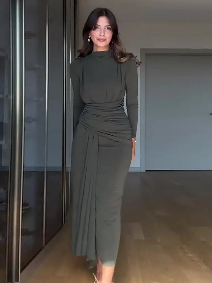 Šaty bodycon mini s řaseným pasem