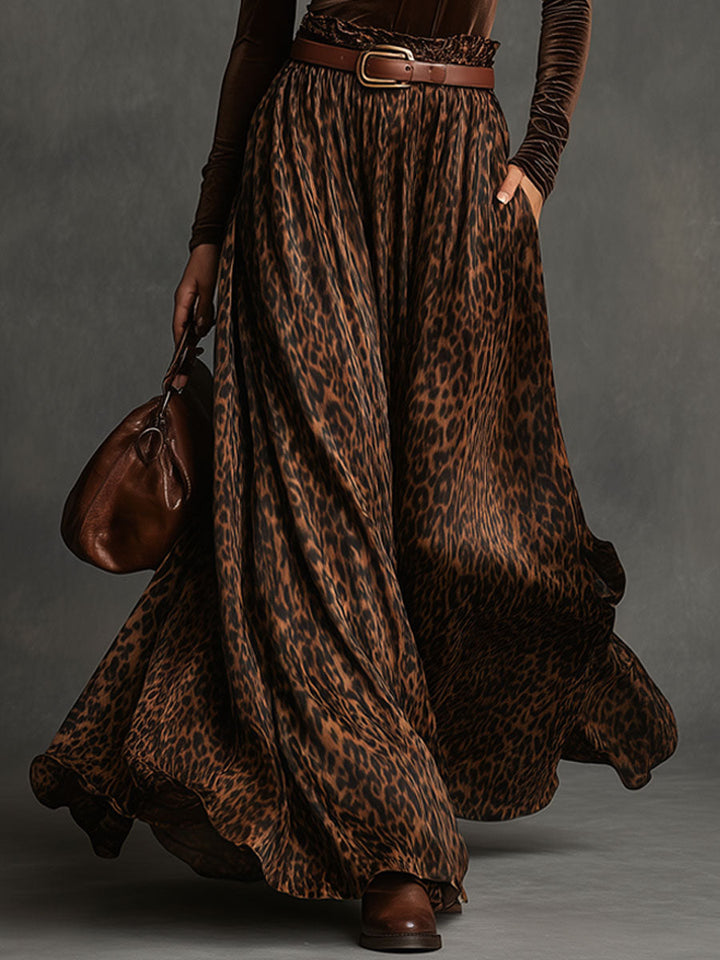 Ensemble vintage avec haut en velours à col roulé et jupe imprimée léopard