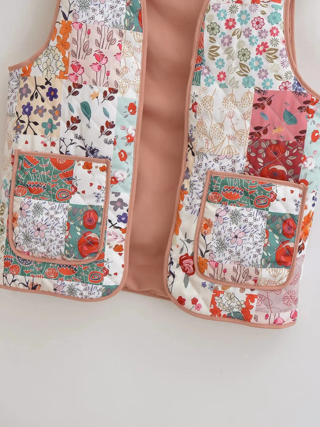 Gilet con stampa floreale patchwork