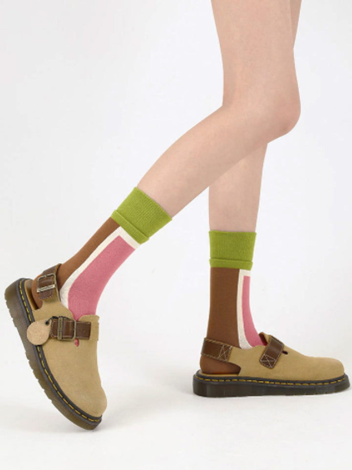 Πολύχρωμες ριγέ βαμβακερές κάλτσες