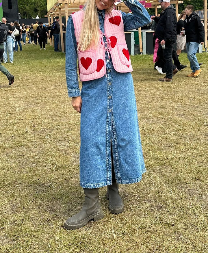 Gilet col V sans manches à imprimé coeur et nœud rose