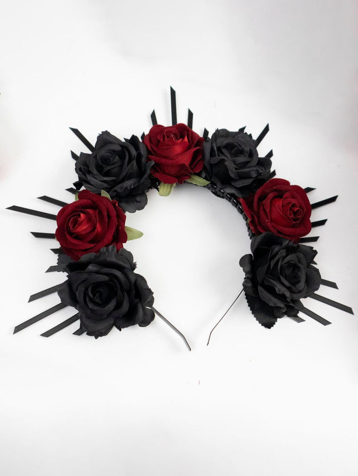 Diadema de novia en tono rosa oscuro